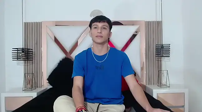 Snapshot of MarckPassion chatting on February 20, 1:08 pm MarckPassion online show from February 20, 1:08 pm