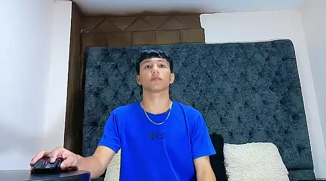 Snapshot of MarckPassion chatting on March 18, 1:09 pm MarckPassion online show from March 18, 1:09 pm