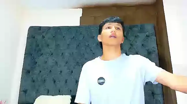 Snapshot of MarckPassion chatting on March 19, 12:56 pm MarckPassion online show from March 19, 12:56 pm