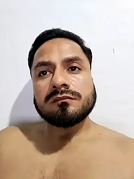 Snapshot of Ant1990 chatting on January 27, 2:31 am Ant1990 online show from January 27, 2:31 am