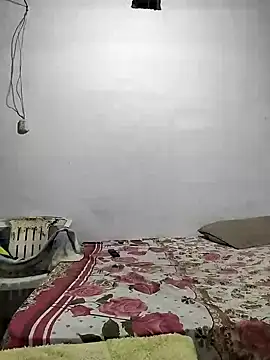 Snapshot of Ant1990 chatting on February 13, 3:29 am Ant1990 online show from February 13, 3:29 am