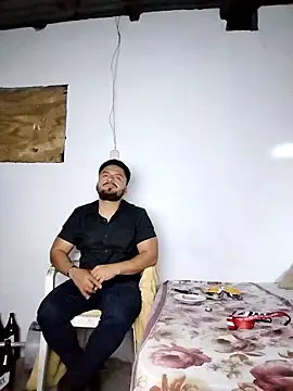 Snapshot of Ant1990 chatting on February 28, 3:37 am Ant1990 online show from February 28, 3:37 am