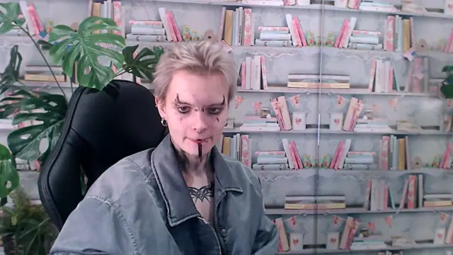 Snapshot of DemianEnglen chatting on March 16, 2:43 am DemianEnglen online show from March 16, 2:43 am