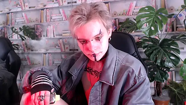 Snapshot of DemianEnglen chatting on March 19, 8:22 pm DemianEnglen online show from March 19, 8:22 pm