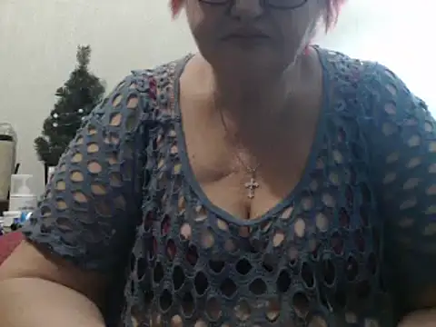 Snapshot of DeniseeRosea chatting on February 19, 12:14 am DeniseeRosea online show from February 19, 12:14 am