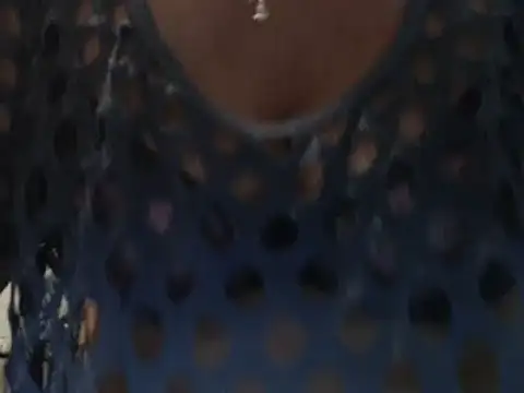 Snapshot of DeniseeRosea chatting on February 26, 1:11 am DeniseeRosea online show from February 26, 1:11 am