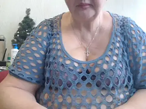 Snapshot of DeniseeRosea chatting on February 28, 8:20 am DeniseeRosea online show from February 28, 8:20 am