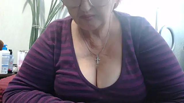 Snapshot of DeniseeRosea chatting on October 1, 7:03 am DeniseeRosea online show from October 1, 7:03 am