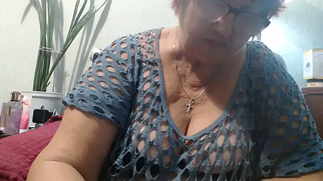 Snapshot of DeniseeRosea chatting on October 9, 6:50 pm DeniseeRosea online show from October 9, 6:50 pm