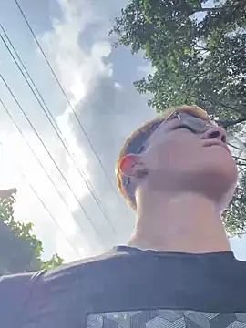 izan 20 online show from March 17, 2:34 pm