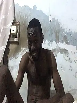 Snapshot of onewinnertee chatting on November 12, 12:33 am onewinnertee online show from November 12, 12:33 am