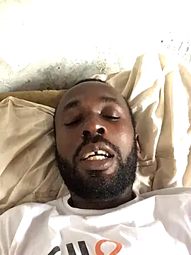 Snapshot of onewinnertee chatting on November 14, 10:47 am onewinnertee online show from November 14, 10:47 am