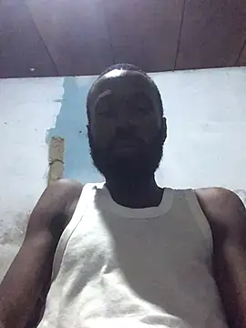 Snapshot of onewinnertee chatting on May 31, 3:47 am onewinnertee online show from May 31, 3:47 am