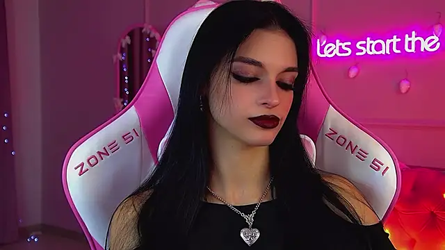 BeverlyMost online show from December 20, 6:31 am