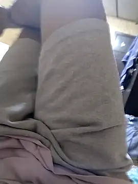 knightwolf9935 online show from October 23, 3:50 am