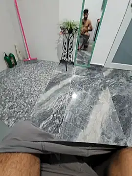 Snapshot of j0nathan00 chatting on February 8, 4:25 am j0nathan00 online show from February 8, 4:25 am