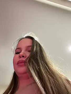 Snapshot of RussianFuckingMachine chatting on February 17, 8:47 pm RussianFuckingMachine online show from February 17, 8:47 pm