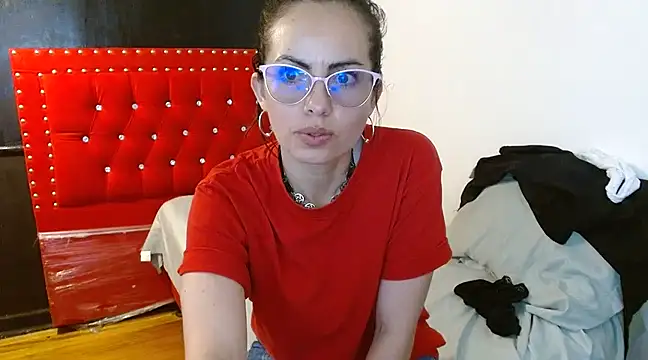 ShairaMarss online show from March 18, 8:15 pm