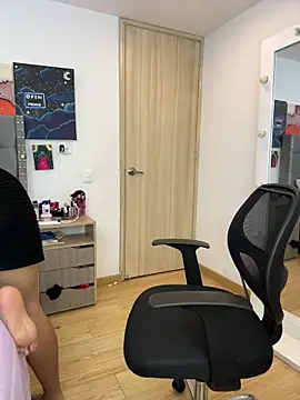 KarlaWild online show from November 14, 12:31 am