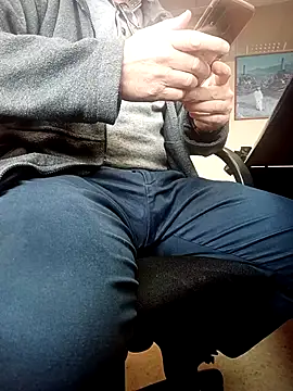 Snapshot of garibaldi1974 chatting on November 11, 10:59 am garibaldi1974 online show from November 11, 10:59 am