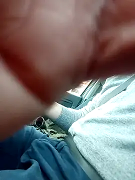 Snapshot of garibaldi1974 chatting on November 12, 8:15 am garibaldi1974 online show from November 12, 8:15 am