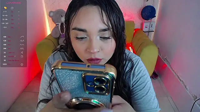 natyk m online show from January 31, 1:23 pm