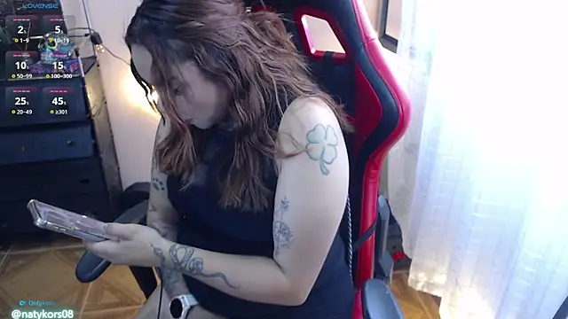 natyk m online show from April 1, 3:42 pm