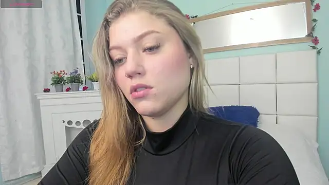 alaia greyy online show from March 14, 1:35 pm