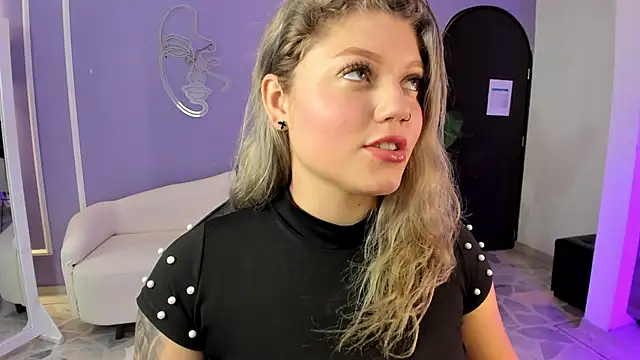 alaia greyy online show from September 25, 12:42 pm