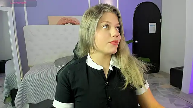 alaia greyy online show from October 6, 12:57 pm