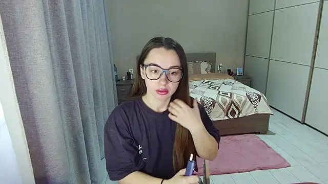 singletrouble online show from April 2, 5:16 am