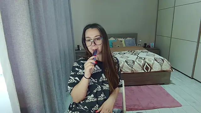 singletrouble online show from April 23, 5:30 am