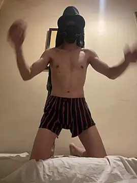 Snapshot of aebaleek2505 chatting on July 1, 8:41 pm aebaleek2505 online show from July 1, 8:41 pm