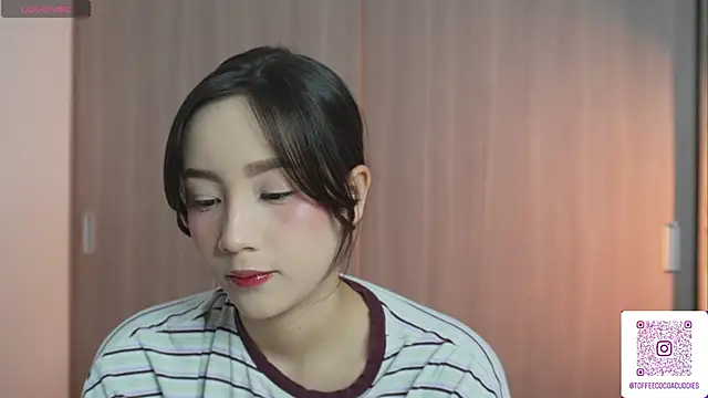 sophi lii online show from April 22, 11:06 pm