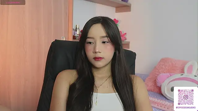 Snapshot of sophi_lii chatting on May 5, 10:07 pm sophi lii online show from May 5, 10:07 pm