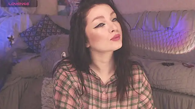 BritneyBarker online show from March 12, 1:36 am