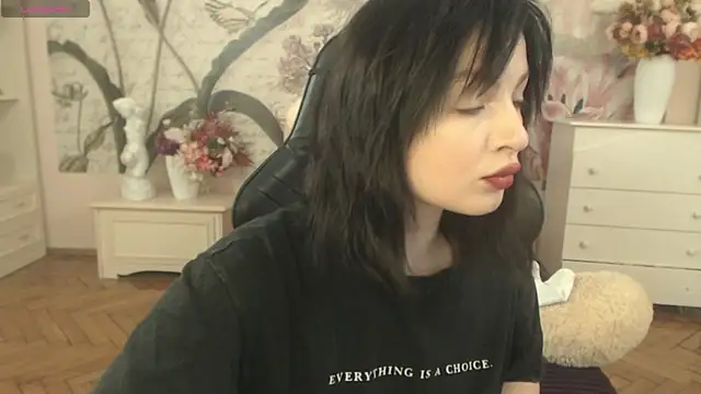 BritneyBarker online show from April 21, 3:02 am