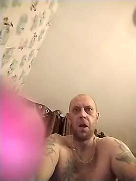 Snapshot of MaxDevilWhite chatting on November 15, 12:08 am MaxDevilWhite online show from November 15, 12:08 am