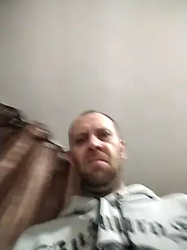 MaxDevilWhite online show from January 15, 6:00 pm