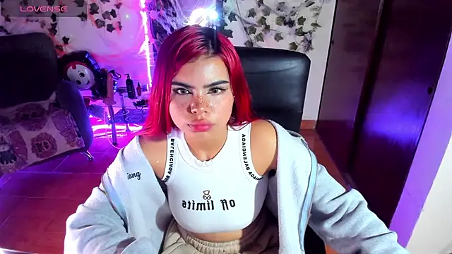 saray  jones online show from October 8, 1:31 pm