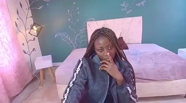 Snapshot of Sara_Naugty chatting on February 27, 11:52 am Sara Naugty online show from February 27, 11:52 am