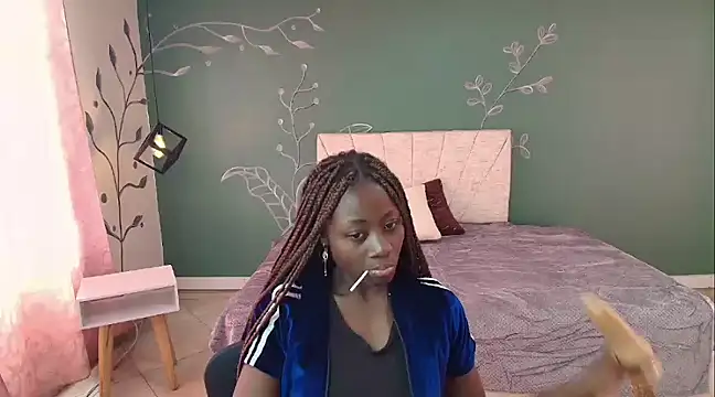 Snapshot of Sara_Naugty chatting on March 12, 3:40 pm Sara Naugty online show from March 12, 3:40 pm