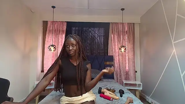 Snapshot of Sara_Naugty chatting on March 12, 9:45 pm Sara Naugty online show from March 12, 9:45 pm