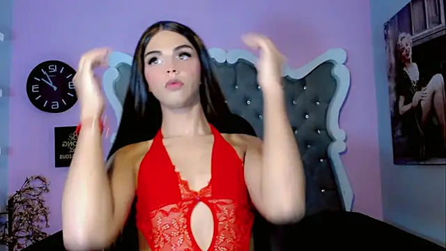 Snapshot of CamiiGarcia chatting on February 12, 11:29 am CamiiGarcia online show from February 12, 11:29 am