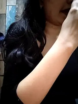 Snapshot of cute_IndianBabe chatting on June 27, 1:39 pm cute IndianBabe online show from June 27, 1:39 pm