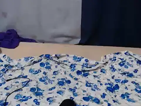 Prettysharrie online show from January 25, 11:34 am