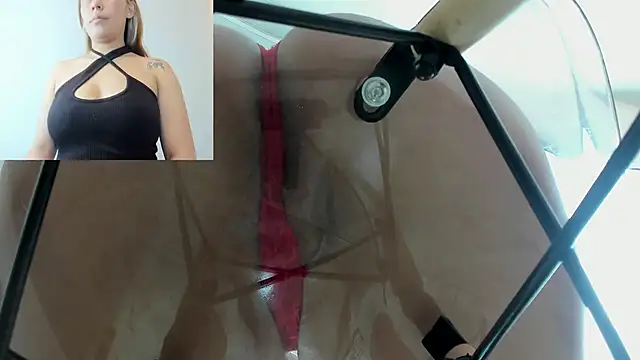 Snapshot of Lannajansen chatting on November 7, 1:33 pm Lannajansen online show from November 7, 1:33 pm