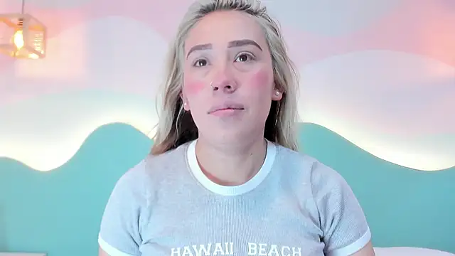 Snapshot of Lannajansen chatting on November 8, 1:44 pm Lannajansen online show from November 8, 1:44 pm