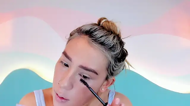 Snapshot of Lannajansen chatting on November 12, 2:17 pm Lannajansen online show from November 12, 2:17 pm