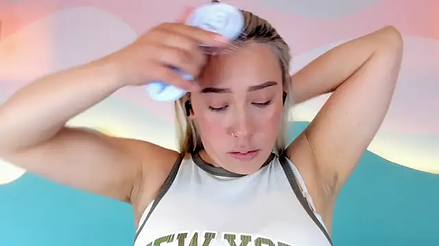 Snapshot of Lannajansen chatting on November 21, 2:16 pm Lannajansen online show from November 21, 2:16 pm